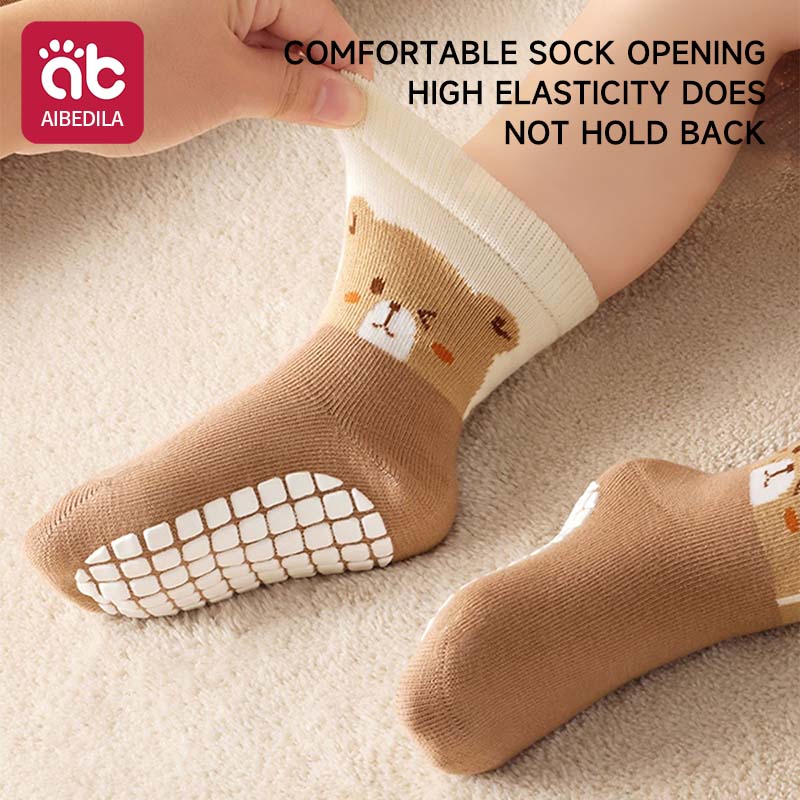 3 ペア赤ちゃん愛らしい動物柄ノンスリップフロアソックス秋カ - Unisex Baby Socks Non Slip のレビューと価格